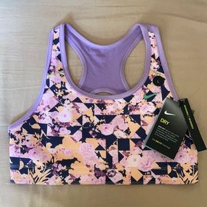 NWT Nike Reversible Sports Bra Girls Size L